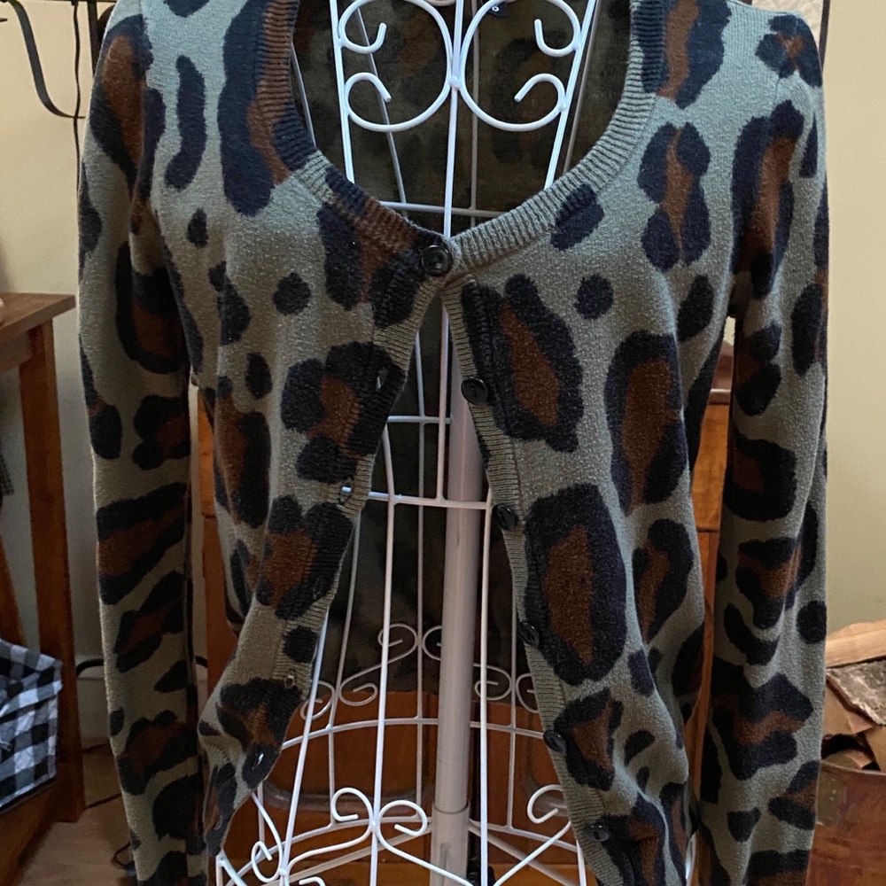 Green cheetah print sweater